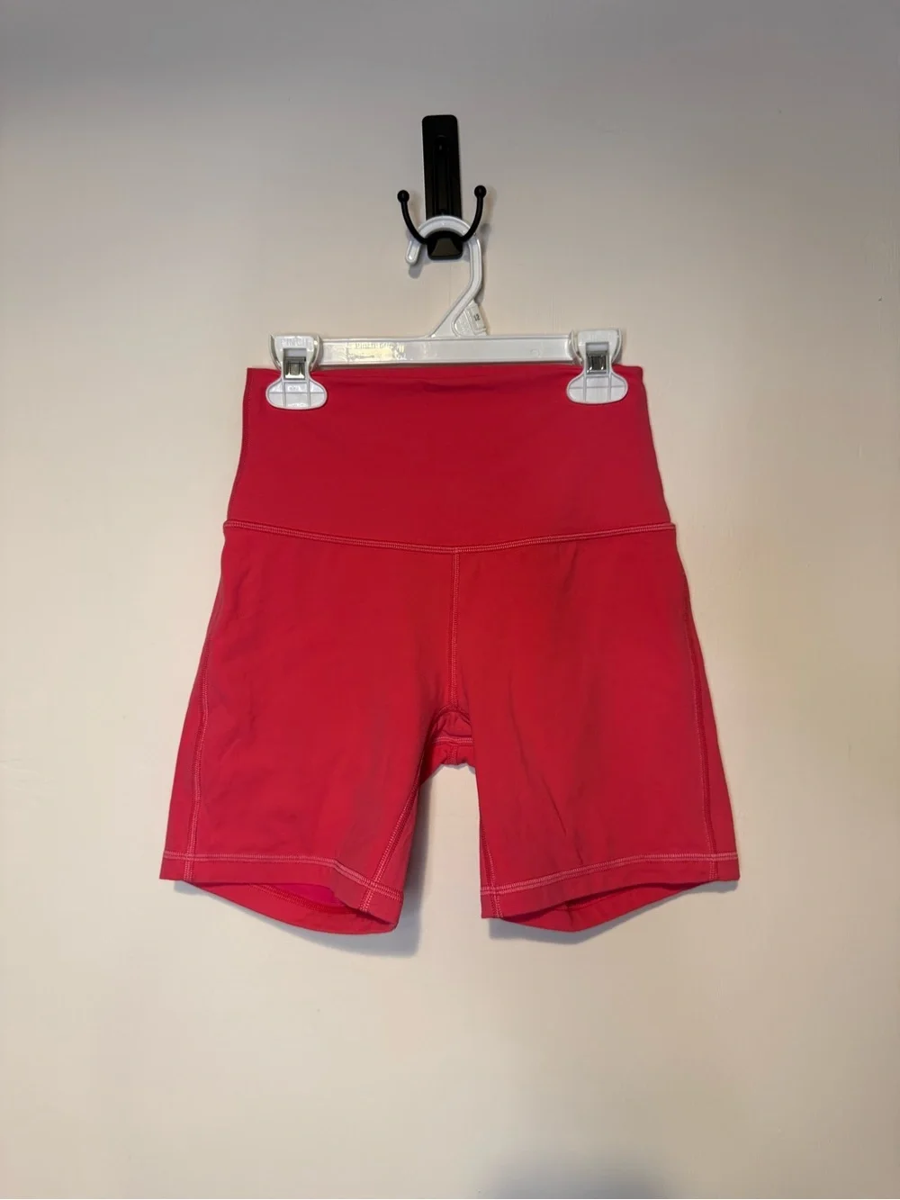Lululemon Women’s Align High-Rise Short 6